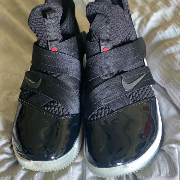 Lebron Soldier STG “Black” - Picture 2 of 5